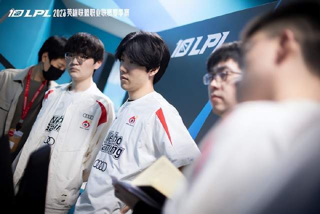 通过系统的 通过系统的