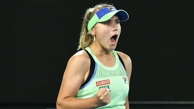 门一脚时欠 门一脚时欠